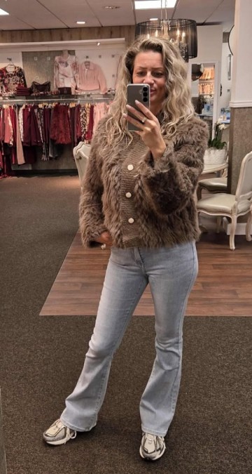 5558180357889551672456213025915828110213961n 1