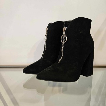 580b01c2 a37d 403c ba79 f5008d98557f